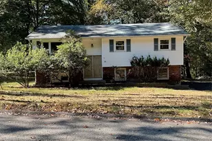 13 Thomsen Dr, Airmont, NY 10952 - Photo 2