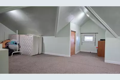 170 E Mineola Avenue, Valley Stream, NY 11580 - Photo 32