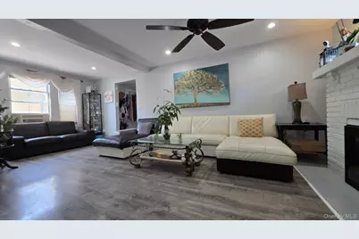 170 E Mineola Avenue, Valley Stream, NY 11580 - Photo 4