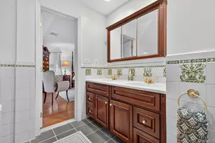 53 Eakins Rd, Manhasset, NY 11030 - Photo 22