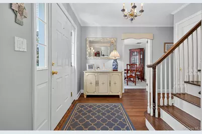 53 Eakins Road, Manhasset, NY 11030 - Photo 6
