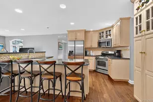 53 Eakins Rd, Manhasset, NY 11030 - Photo 8