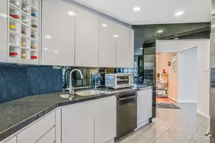 19 Dumond Pl, Coram, NY 11727 - Photo 8