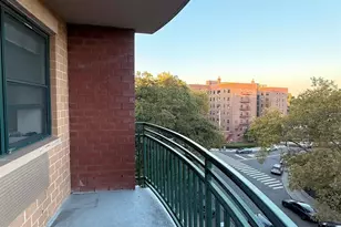 143-41 84th Dr, Jamaica, NY 11435 - Photo 4