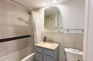 143-41 84th Dr, Jamaica, NY 11435 - Photo 6