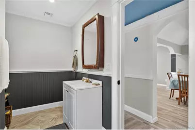 88 Bayview Avenue W, Lindenhurst, NY 11757 - Photo 20