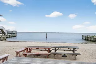 88 Bayview Ave W, Lindenhurst, NY 11757 - Photo 4