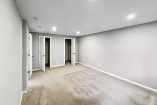 100 Glen Hollow Dr, Port Jefferson Station, NY 11776 - Photo 16