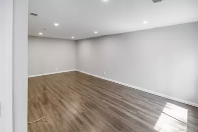 100 Glen Hollow Drive, Port Jefferson Station, NY 11776 - Photo 6