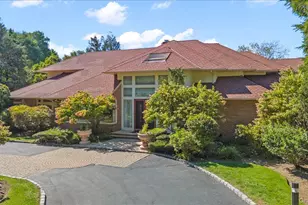 12 Ridge Ct, Old Brookville, NY 11545 - Photo 2