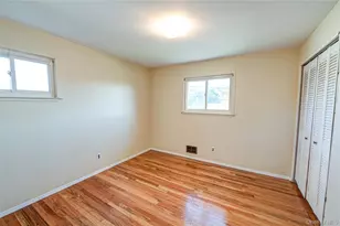 635 S Wellwood Ave, Lindenhurst, NY 11757 - Photo 6