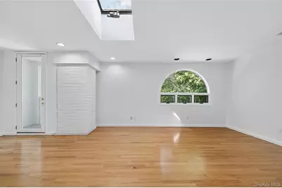 39 Hummingbird Drive, East Hills, NY 11576 - Photo 20