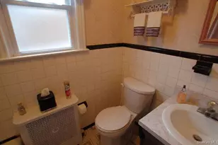 7 Miles Ave, Albertson, NY 11507 - Photo 4