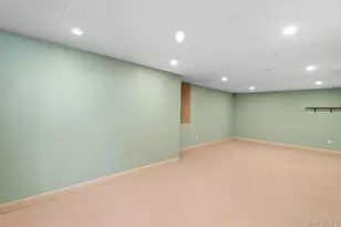 173 West End Ave, Shirley, NY 11967 - Photo 18