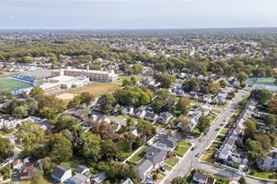 208 Dogwood Rd, Valley Stream, NY 11580 - Photo 38