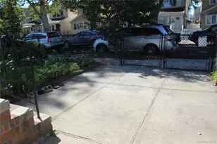 90-13 209th St, Queens Village, NY 11428 - Photo 10