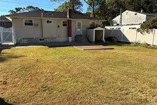 281 Fir Grove Rd, Ronkonkoma, NY 11779 - Photo 30