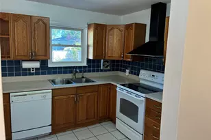 281 Fir Grove Rd, Ronkonkoma, NY 11779 - Photo 8