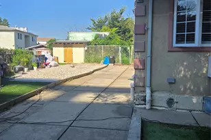 142-17 135th Ave, Ozone Park, NY 11436 - Photo 2