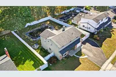 149 Avenue C, Holbrook, NY 11741 - Photo 22