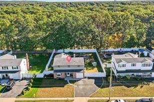 149 Avenue C, Holbrook, NY 11741 - Photo 24