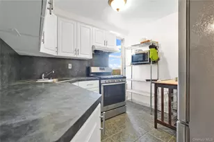 6120 Grand Central Pkwy, Forest Hills, NY 11375 - Photo 8
