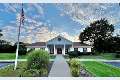 8 Potomac Court, Coram, NY 11727 - Photo 24