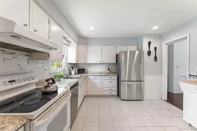 1699 Hanover Street, Yorktown Heights, NY 10598 - Photo 6