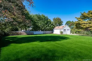 81 Kenwood Dr, Bohemia, NY 11716 - Photo 24