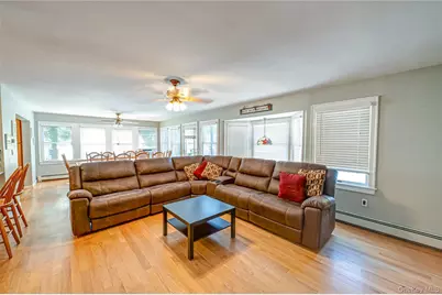 81 Kenwood Drive, Bohemia, NY 11716 - Photo 6