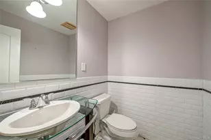 81 Kenwood Dr, Bohemia, NY 11716 - Photo 10