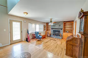 81 Kenwood Dr, Bohemia, NY 11716 - Photo 2