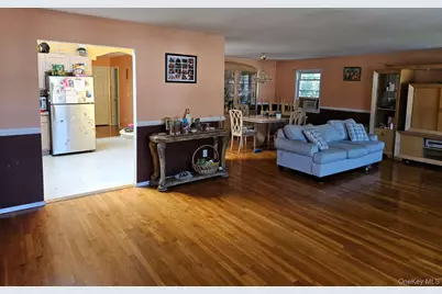 638 May Street, West Hempstead, NY 11550 - Photo 1
