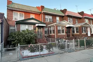 61-07 Saunders St, Rego Park, NY 11374 - Photo 2