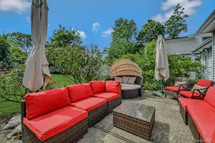 170 Wickfield Ln, North Babylon, NY 11703 - Photo 16