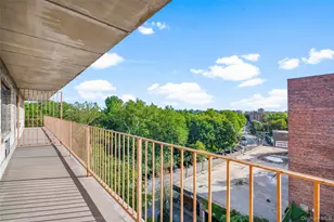 687 Bronx River Rd, Yonkers, NY 10704 - Photo 10