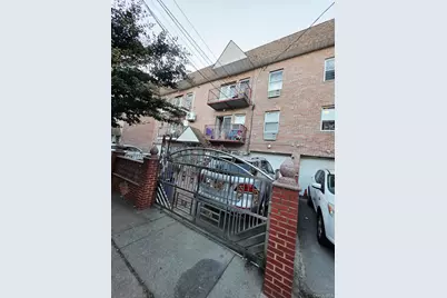 9326 197th Street #3rd Floor, Hollis, NY 11423 - Photo 1