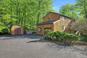 31 Powder Horn Rd, Cortlandt Manor, NY 10567 - Photo 34