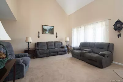 31 Parente Lane N, Island Park, NY 11558 - Photo 8