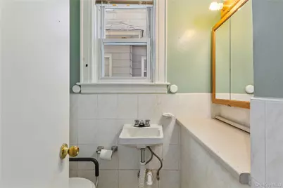 9037 180th Street, Jamaica, NY 11432 - Photo 8