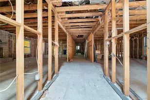 169 Middle Neck Rd, Sands Point, NY 11050 - Photo 10