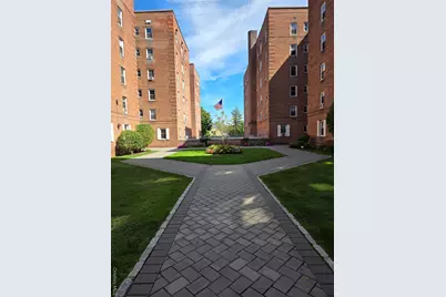 70 Locust Avenue #B505, New Rochelle, NY 10801 - Photo 1