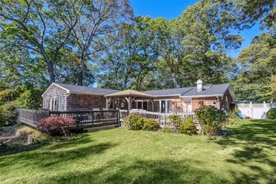 4 Model Court, Rocky Point, NY 11778 - Photo 4