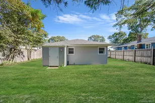 6 Bonny Dr, Mastic, NY 11950 - Photo 20