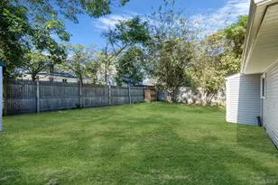 6 Bonny Dr, Mastic, NY 11950 - Photo 22