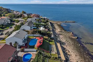 43 Oak Point Dr N, Bayville, NY 11709 - Photo 4