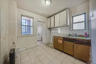 421 S Tenth Ave, Mount Vernon, NY 10550 - Photo 8