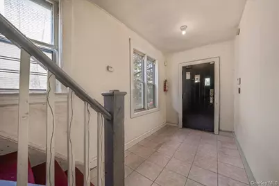 421 S 10th Avenue, Mount Vernon, NY 10550 - Photo 10