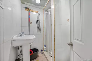 421 S Tenth Ave, Mount Vernon, NY 10550 - Photo 24