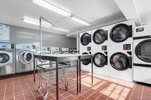 164-20 Highland Ave, Jamaica, NY 11580 - Photo 4